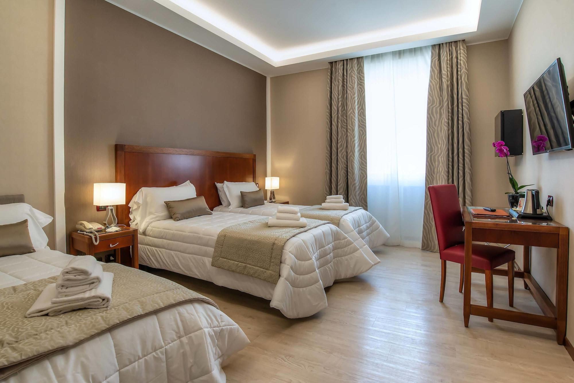 Hotel Genova Roma Esterno foto