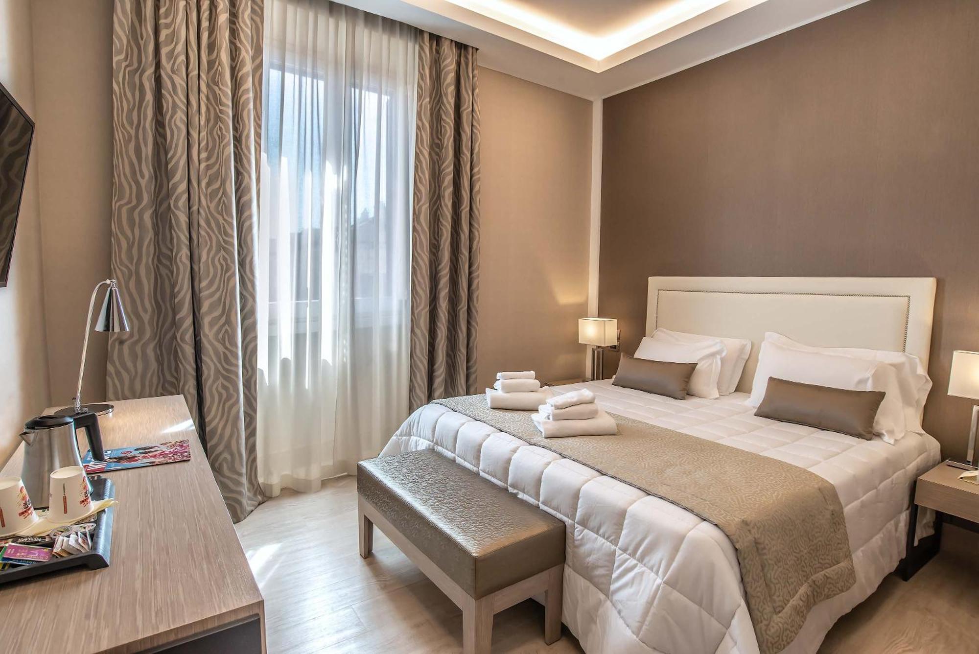Hotel Genova Roma Esterno foto