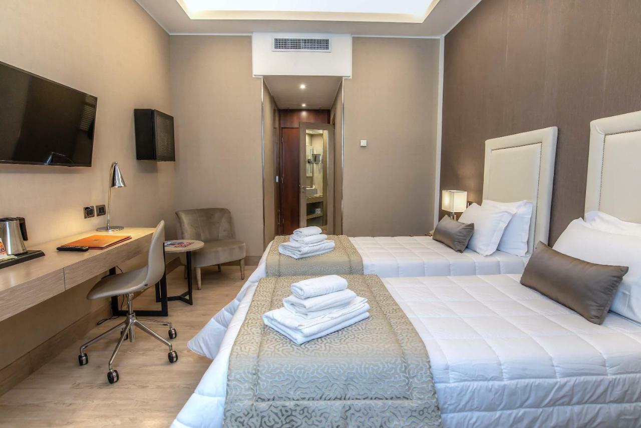 Hotel Genova Roma Esterno foto